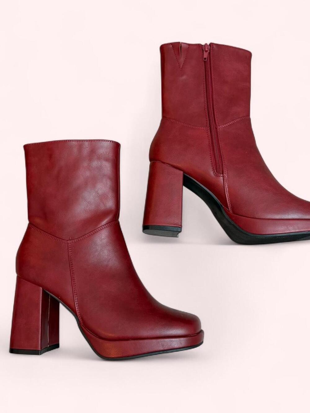 Y2K Diba burgundy red boots with square toe and chunky heel